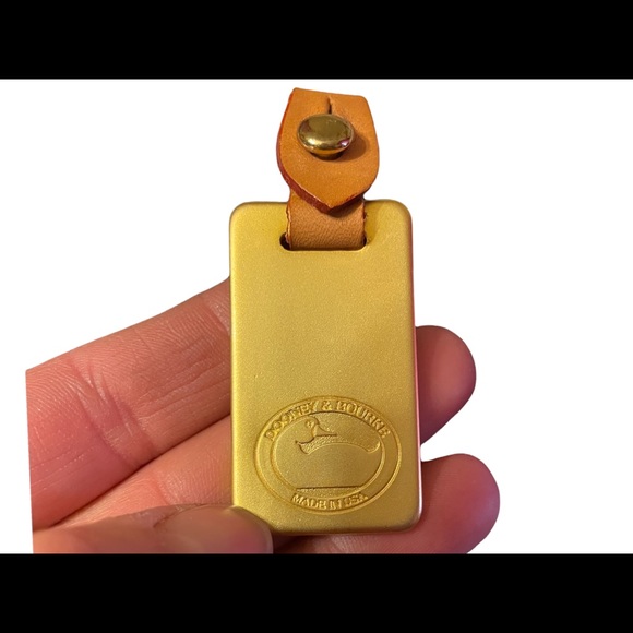 Vintage Dooney and Bourke Bayou Red crocodile shoulder bag - Picture 3 of 9